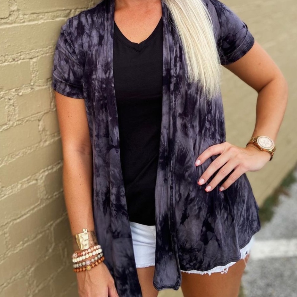 SOLD OUT Black charcoal tie dye short sleeve cardigan